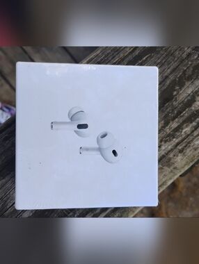 Apple AirPods Pro 2nd Generation (White)
